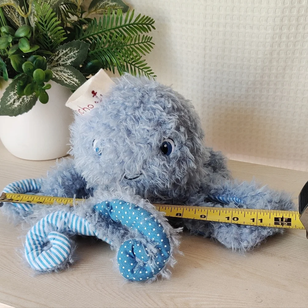 Bunnies by the Bay, Ocho the Blue Octopus 6